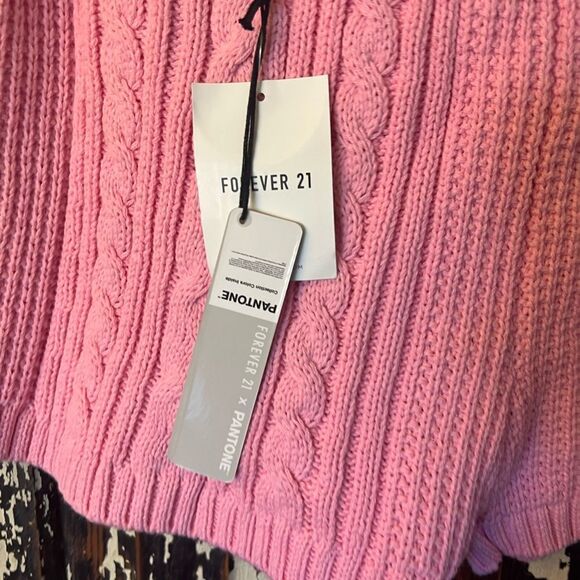 NWT Forever 21 x Pantone pink  Cable Knit High Waist Mini Shorts Pink Size M - Picture 6 of 8